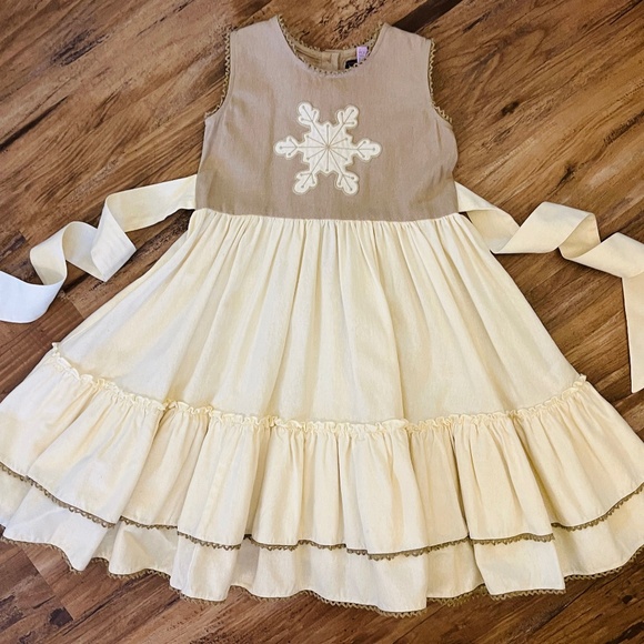 EUC Girls Tan & Ivory Linen Mustard Pie Snowflake Christmas Holiday  Dress Size - Picture 1 of 3